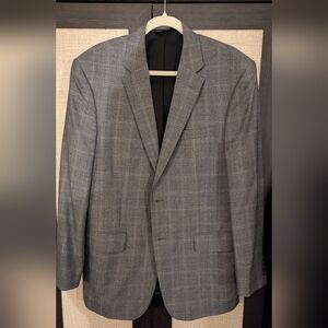 Men's Gray Checkered Blazer